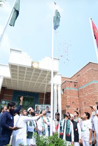 05.jpg